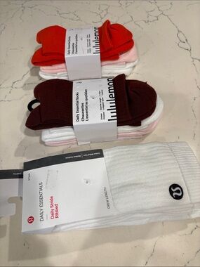 lululemon Daily Essentials Socks 3-Pack - Large Choose One NWT